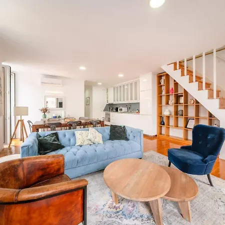 Spacious Penthouse Duplex W Castle Views Lisbon