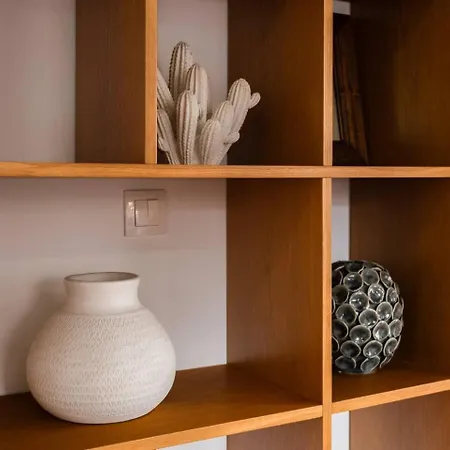 شقة Castle-view Penthouse Duplex In