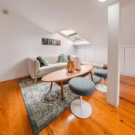 Apartment Spacious Penthouse Duplex W Castle Views Lisbon