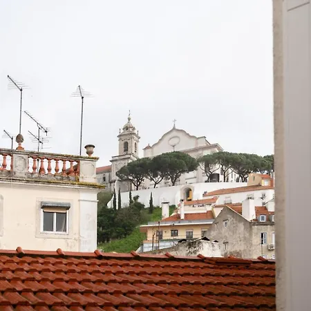 Spacious Penthouse Duplex W Castle Views Lisbon