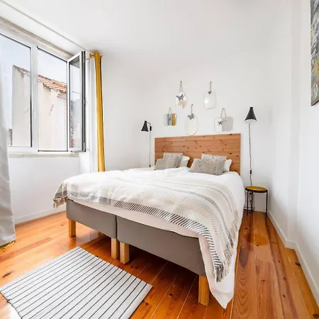 Apartament Castle-view Penthouse Duplex Lizbona