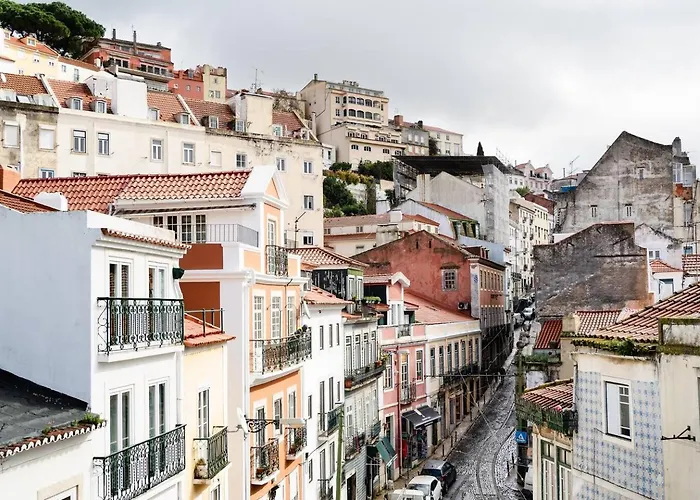 Castle-view Penthouse Duplex In * Lisbon