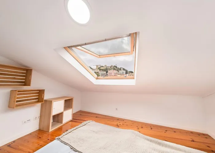 Castle-view Penthouse Duplex In Apartment *